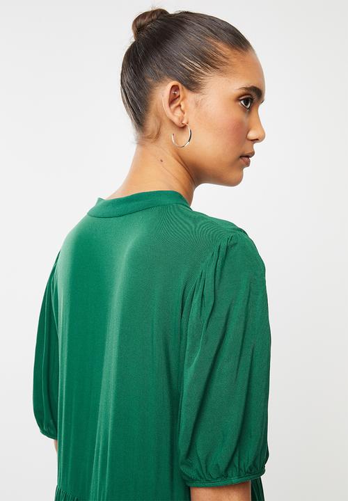 Blake - Midi tiered dress with short puff sleeve - green 