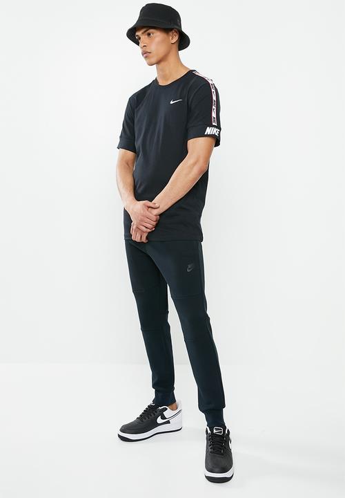 Nike - Nsw repeat short sleeve tee - black