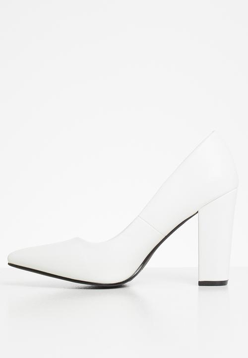 Superbalist - Samantha court block heel - white