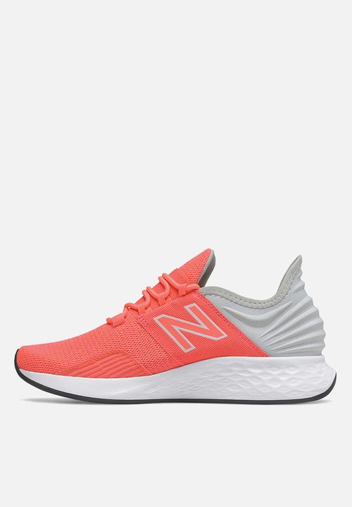 New Balance  - Roav - pink