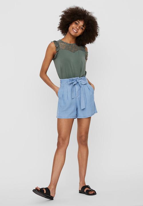 Vero Moda - Mia loose summer shorts - blue