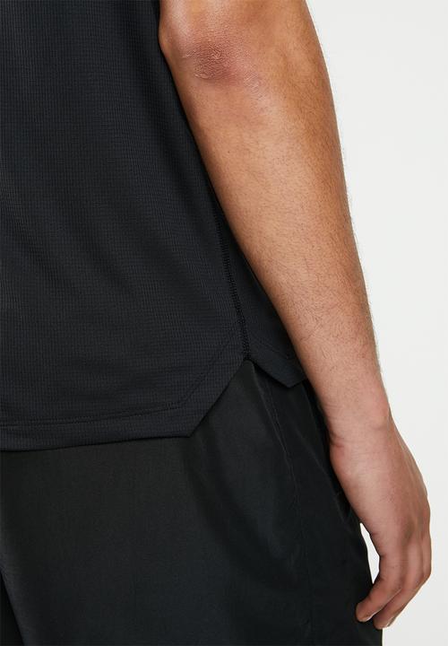 ASICS - Silver short sleeve top - black