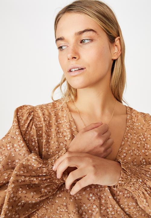 Cotton On - Vintage long sleeve wrap blouse - maya ditsy biscuit