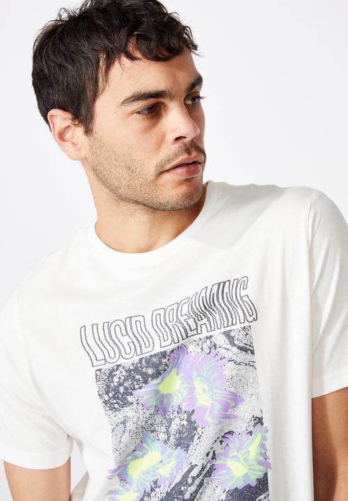 Cotton On - Tbar lucid dreaming art T-shirt - white