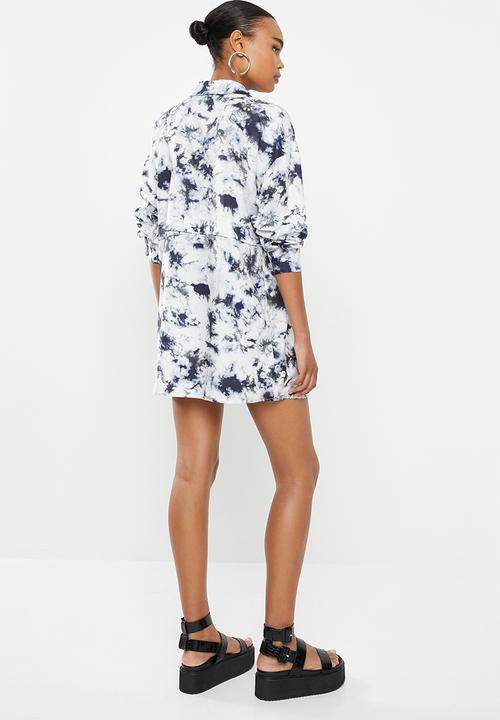 Missguided - Utility shirt dress tie dye - blue