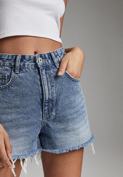 Cotton On - High mom denim short - blue