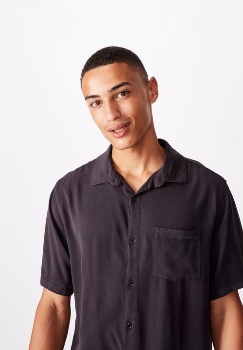 Cotton On - 91 short sleeve shirt - washed black