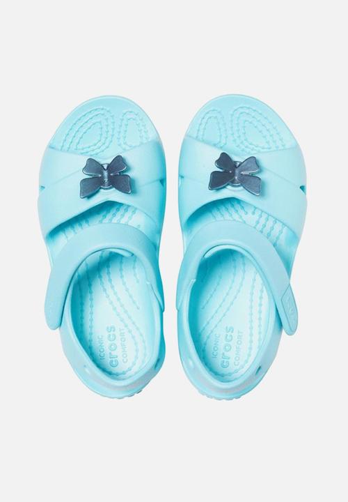 Crocs - Classic cross strap sandal - ice blue