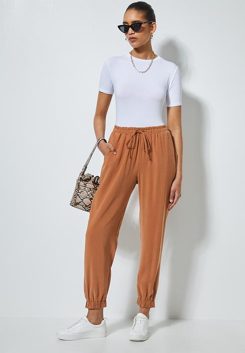 Superbalist - Premium jogger with elasticated cuff - brown