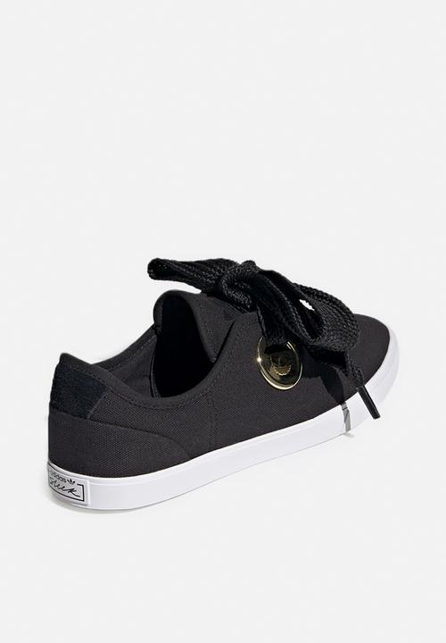 adidas Originals - Sleek lo - core black / gold met. / crystal white