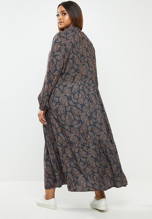 edit Plus - Long sleeve tiered maxi floral dress - navy & orange 
