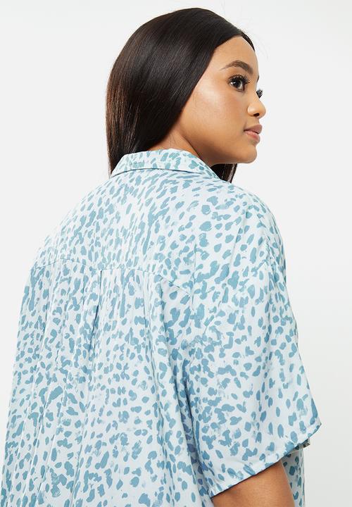 Superbalist - Plus short sleeve sleep shirt - grey & blue