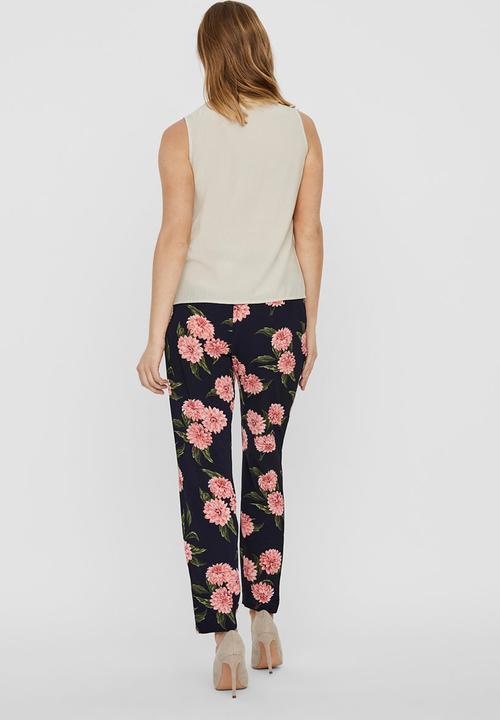 Vero Moda - Kora sleeveless top - neutral