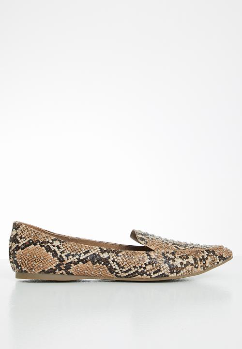 steve madden tan flats