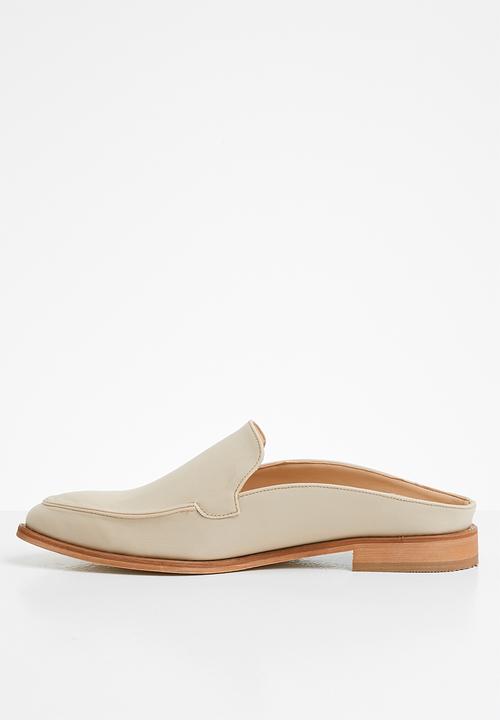 edit - Kara mule - neutral 