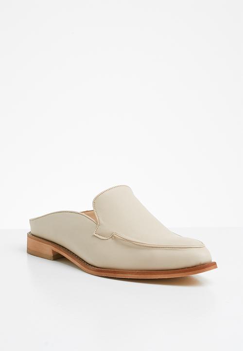 edit - Kara mule - neutral 