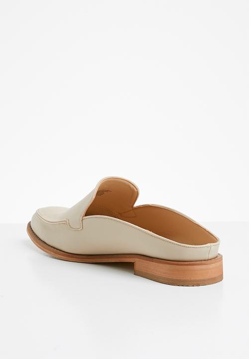 edit - Kara mule - neutral 