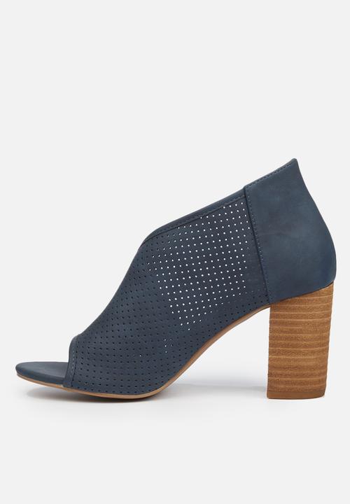 Miss Black - Tinos 3 heel - navy