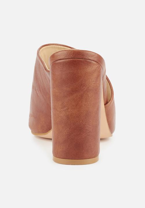 Miss Black - Taranto 2  heel - tan