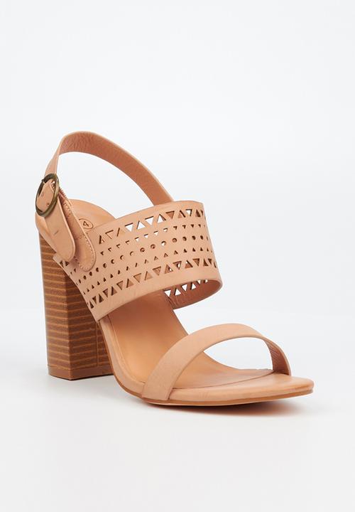 Miss Black - Kynos heel - neutral
