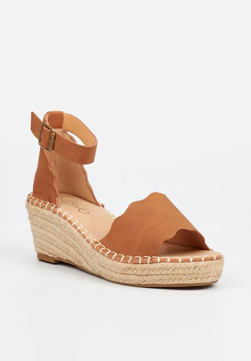 Miss Black - Jayda wedge - tan