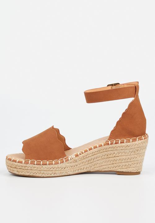Miss Black - Jayda wedge - tan