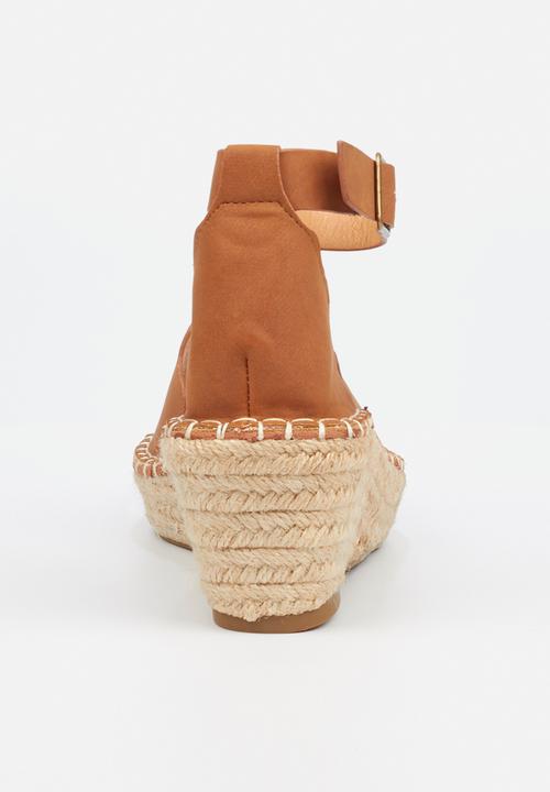 Miss Black - Jayda wedge - tan