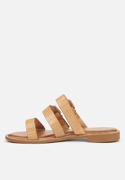 Miss Black - Daralis slide - neutral