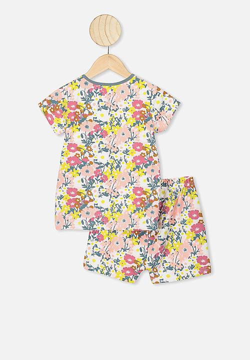 Cotton On - Harpa short sleeve pj set - vanilla meadow print