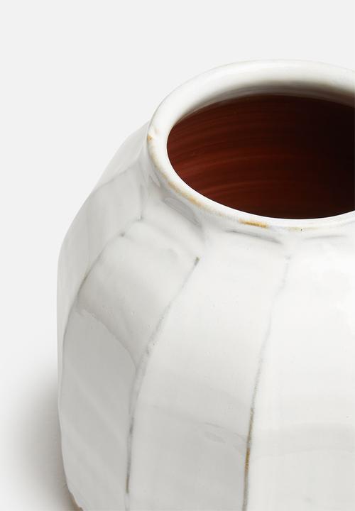 Silk By Design - Ceramic flower pot - white & brown
