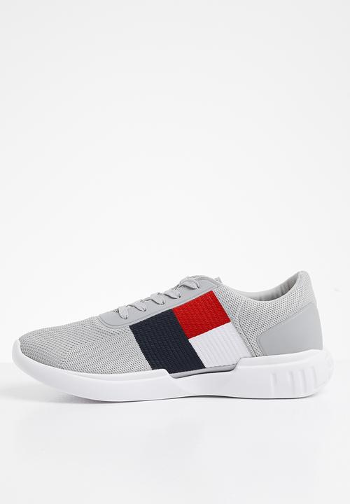 Tommy Hilfiger - Lightweight runner flag knit sneaker - grey