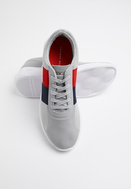 Tommy Hilfiger - Lightweight runner flag knit sneaker - grey