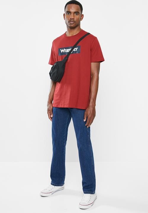 Wrangler - Rectangle logo tee - red dahila