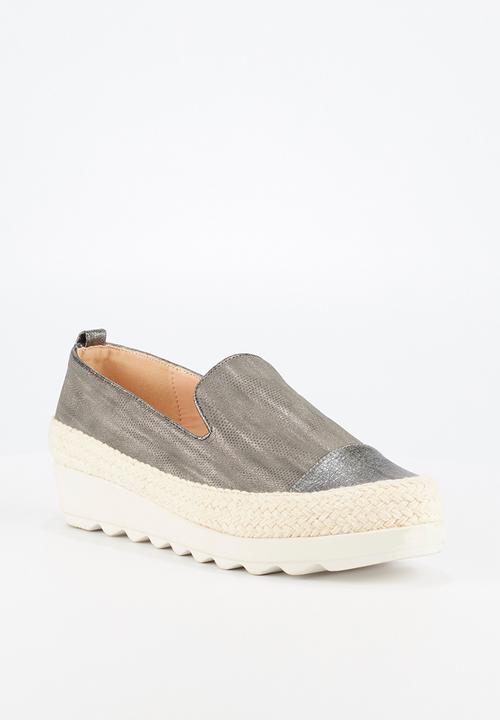 Butterfly Feet - Cynitha flatform - grey 