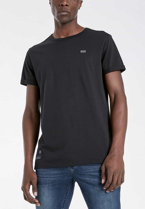 S.P.C.C - Hartt signature stepped hem T-shirt - black