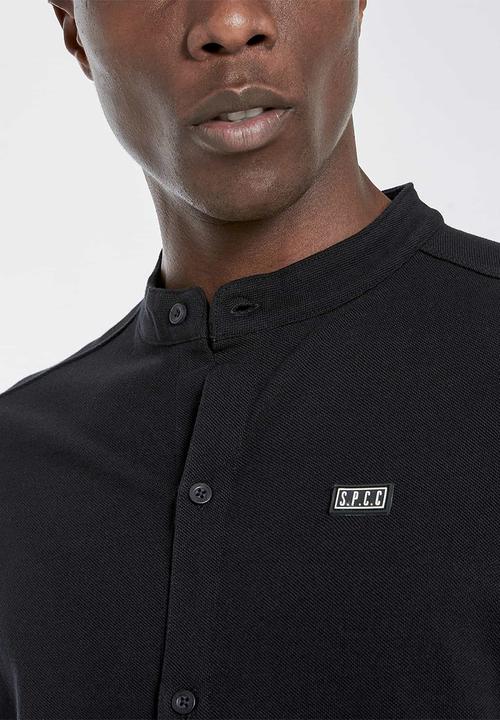 S.P.C.C - Kent signature button through knit shirt - black