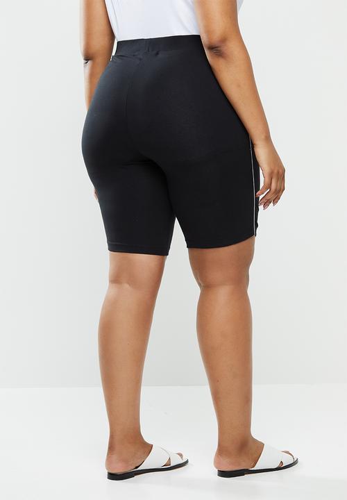Vero Moda - Plus milo shorts - black