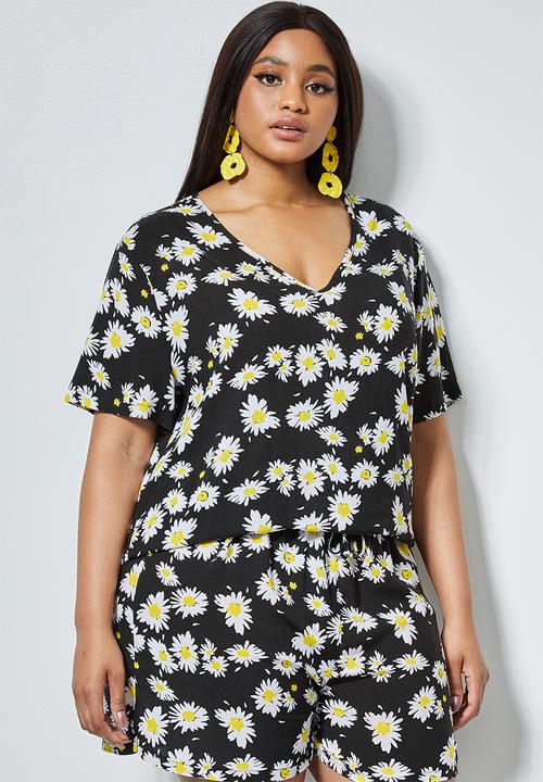 Superbalist - Boxy v-neck blouse - black based daisy