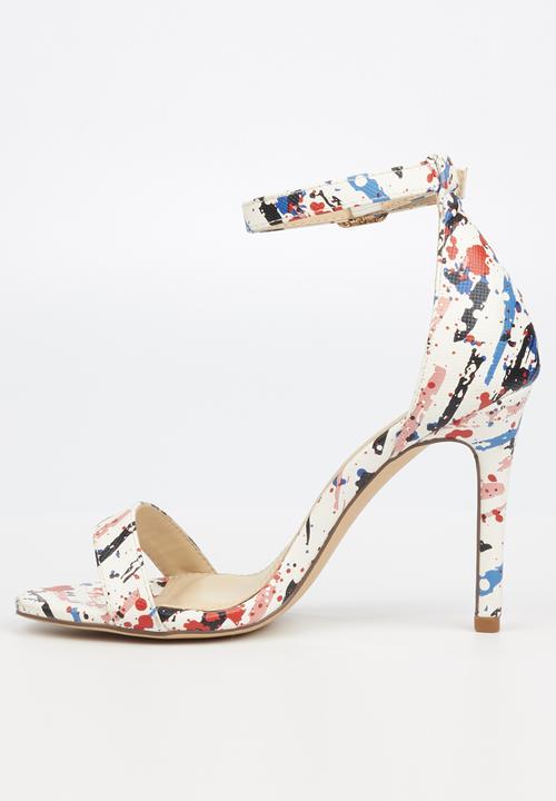 Miss Black - Banksy heel - multi