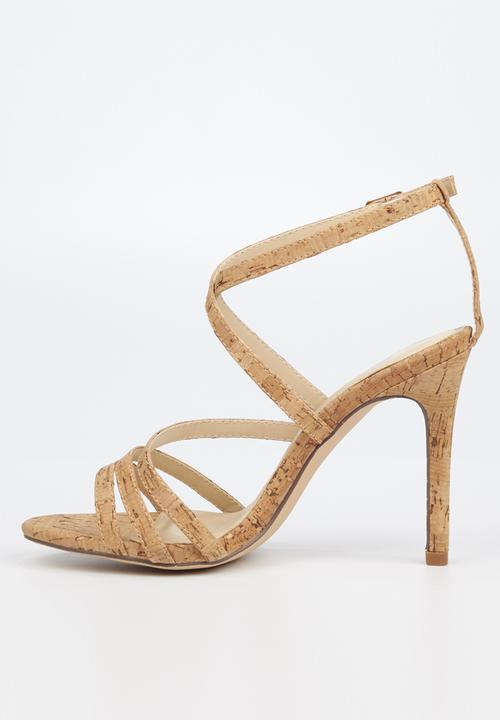 Miss Black - Echo heel - beige