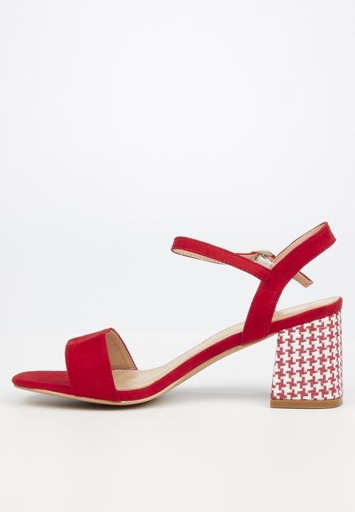 Butterfly Feet - Nicolsen heel - red