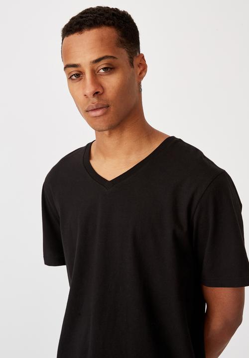 Cotton On - Essential vee neck T-shirt - black