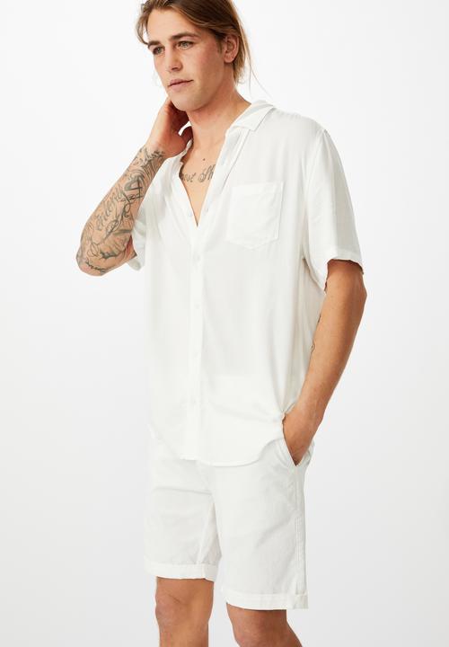 Cotton On - Washed chino short - white