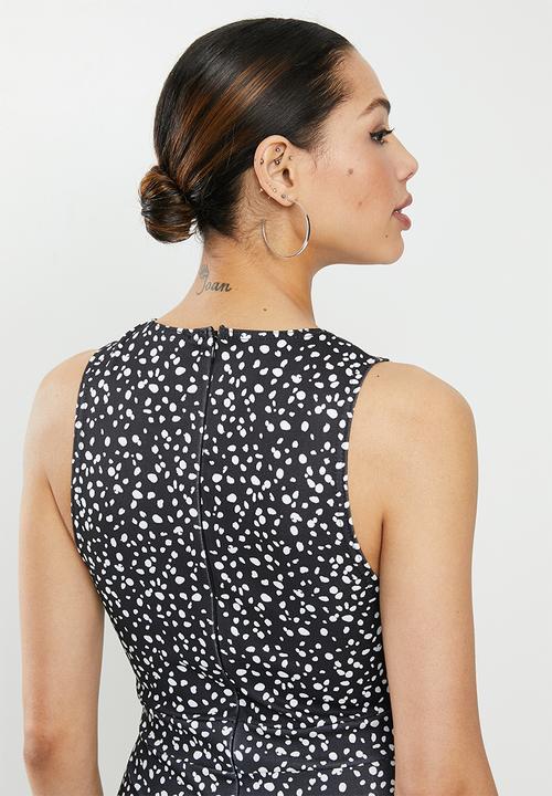Missguided - Mono print racer neck culotte jumpsuit - black & white 