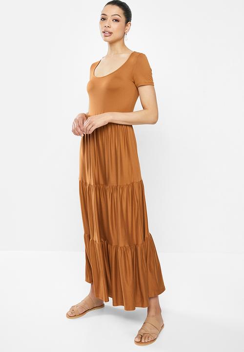 edit - Scoopneck tiered knit maxi dress - rust
