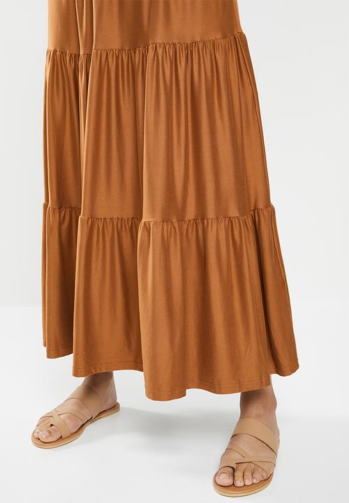 edit - Scoopneck tiered knit maxi dress - rust