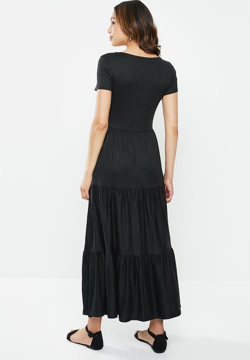 edit - Scoopneck tiered knit maxi dress - black