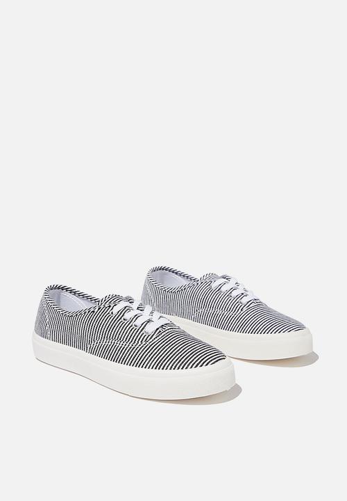 Cotton On - Jamie lace up plimsoll - black & white pinstripe