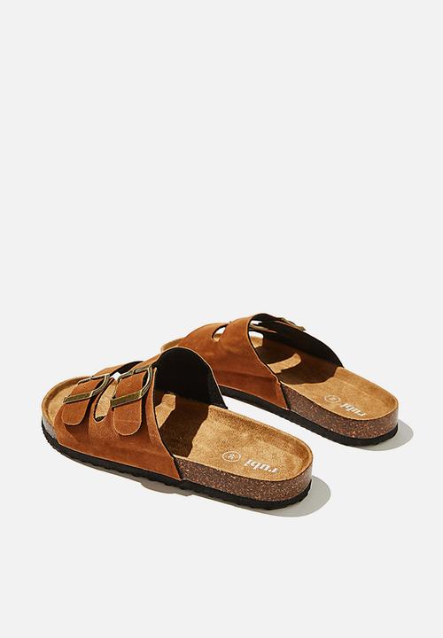 Cotton On - Rex double buckle slide - tobacco rough micro
