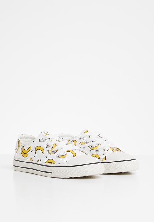 Pop Candy - Girls banana print sneaker - white
